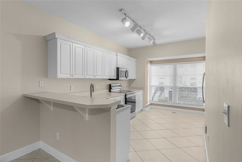 104-1620 42nd Sq, Vero Beach, FL, 32960-0533 | Card Image