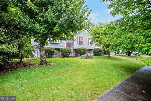 8110 Pats Pl, FORT WASHINGTON, MD, 20744-1846 | Card Image