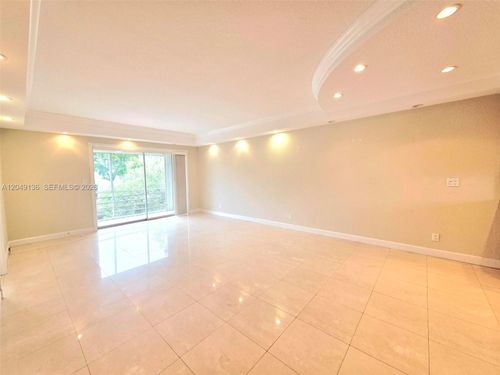 202-1400 Ne 57th Ct, Fort Lauderdale, FL, 33334-6122 | Card Image