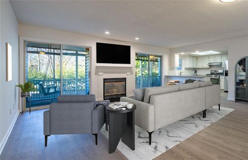 24 Hampshire Ct, Avondale estates, GA, 30002-1549 | Card Image