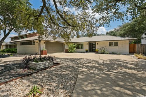 7918 Thornhill St, San Antonio, TX, 78209-2049 | Card Image