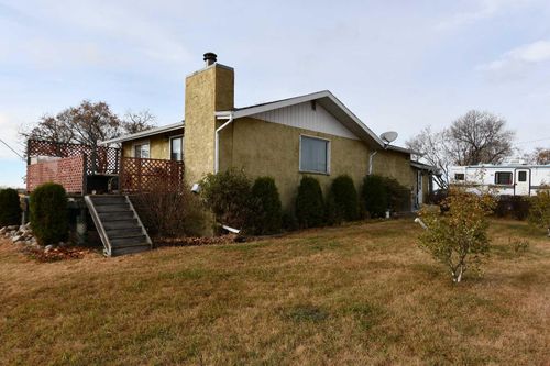 16064 Township Road 444, Rural Flagstaff County, AB, T0B1A0 | Card Image