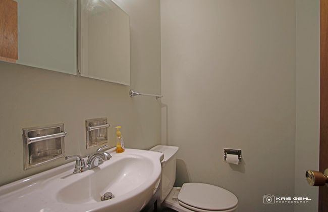 36463 N Streamwood Dr, House other with 3 bedrooms, 2 bathrooms and 2 parking in Gurnee IL | Image 4