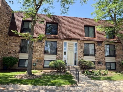 301-183 N Waters Edge Dr, Glendale Heights, IL, 60139-1662 | Card Image