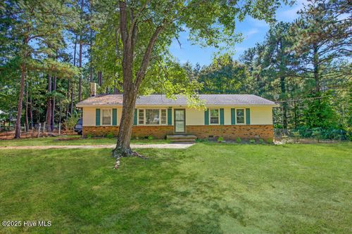 760 W Philadelphia Ave, Pinebluff, NC, 28373-8170 | Card Image