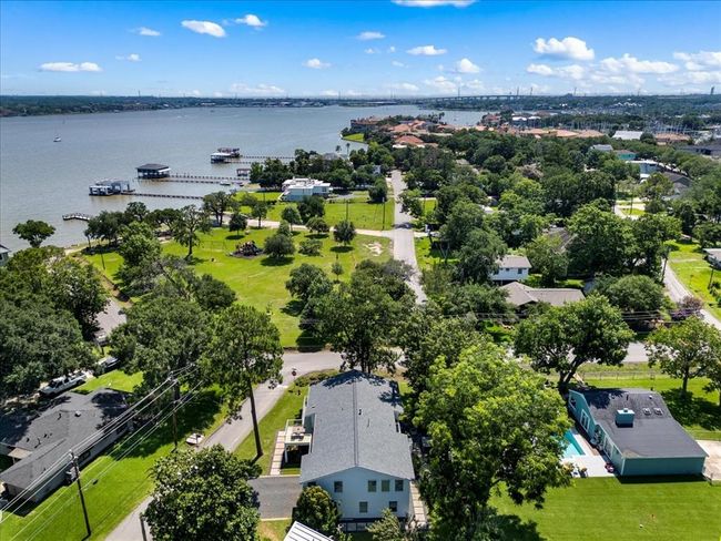 432 Glen Cove St, House other with 4 bedrooms, 4 bathrooms and 2 parking in Kemah TX | Image 46