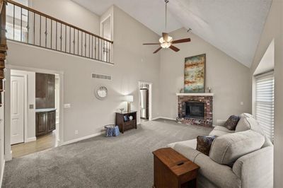 300 Ne Golden Gate Court, House other with 3 bedrooms, 3 bathrooms and null parking in Blue Springs MO | Image 3