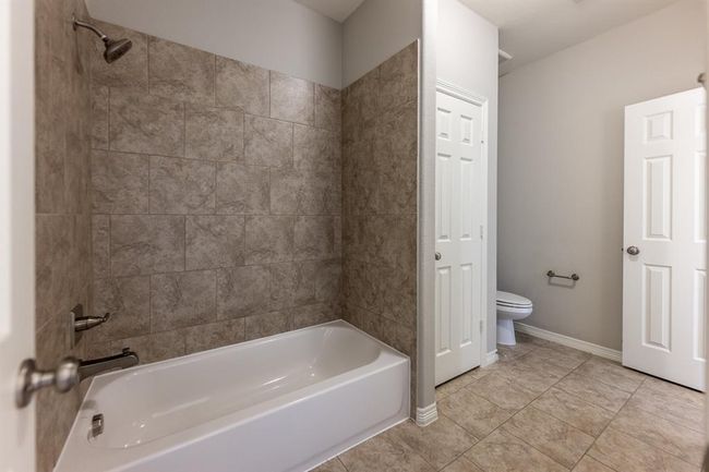 10318 Easterly Ln, House other with 4 bedrooms, 3 bathrooms and 3 parking in Cypress TX | Image 33
