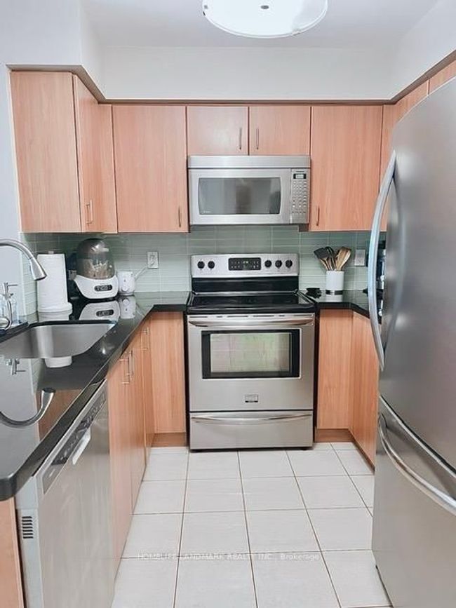 2601 - 4968 Yonge St, Condo with 2 bedrooms, 1 bathrooms and 1 parking in North York ON | Image 9