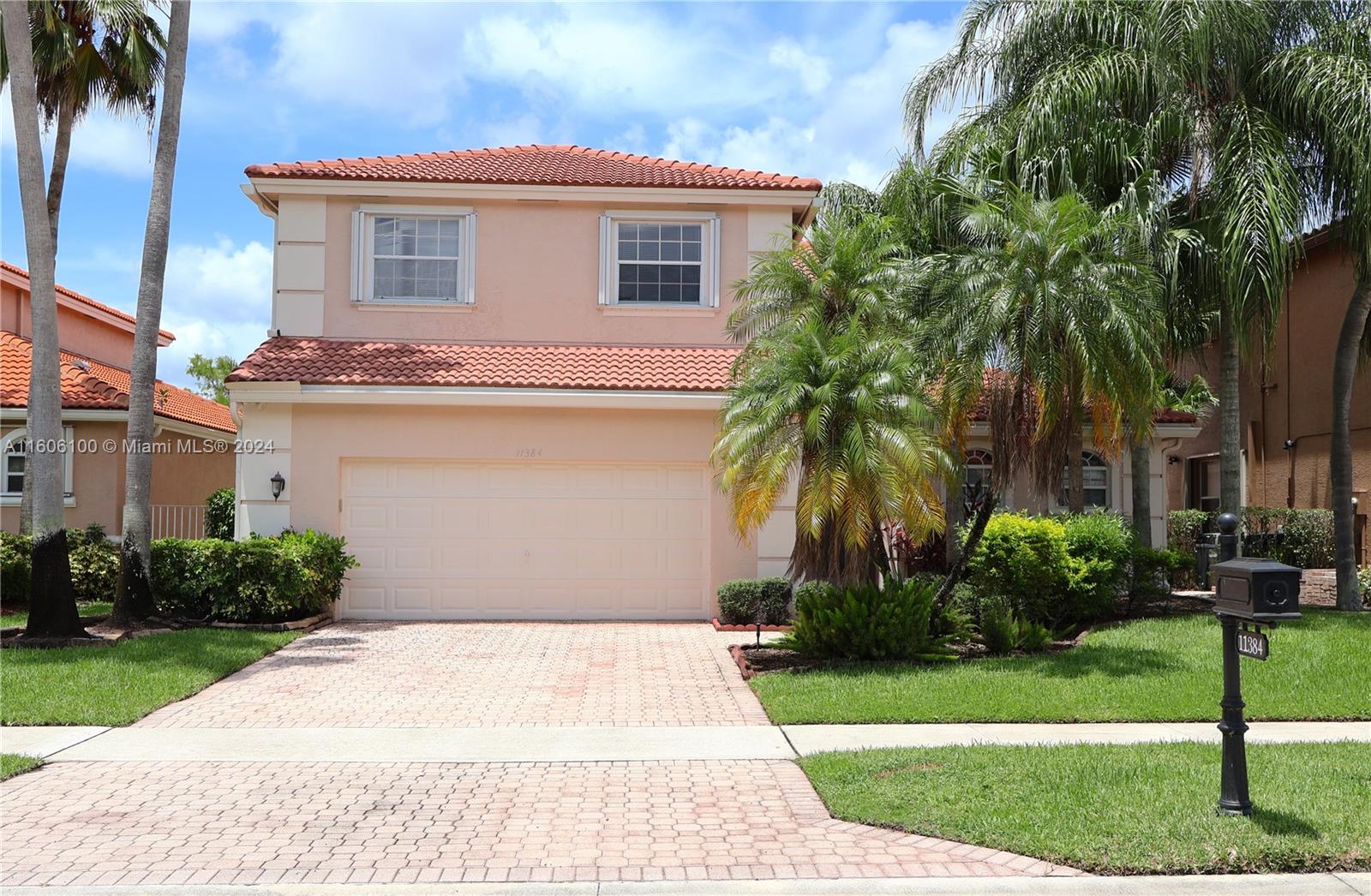 Sea Grass Cir, Boca Raton, FL 33498