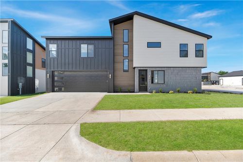 2610 W Bonnie Ln, Rogers, AR, 72758 | Card Image