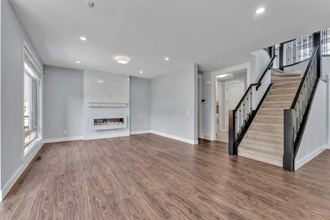 197 Kinniburgh Circle, House other with 5 bedrooms, 5 bathrooms and 6 parking in Chestermere AB | Image 10