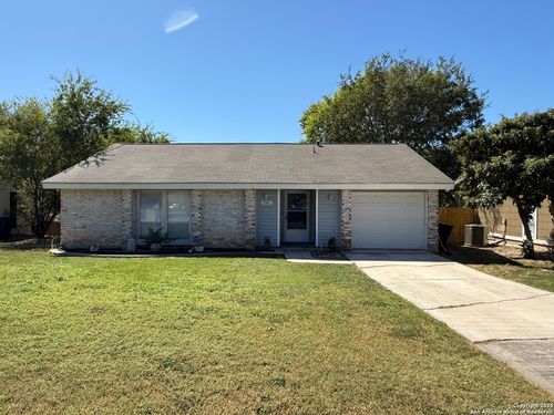 4562 Los Ranchitos St, San Antonio, TX, 78233-6737 | Card Image