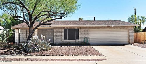 4741 W Red Wolf Dr, Tucson, AZ, 85742-8826 | Card Image
