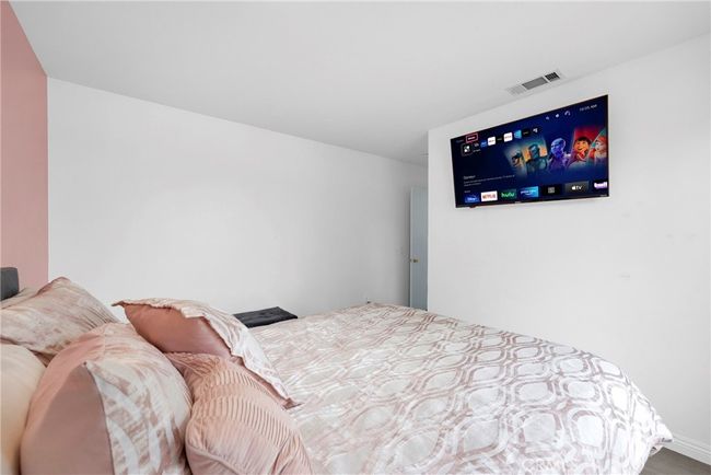 2216 Jeans Ct, House other with 3 bedrooms, 3 bathrooms and 2 parking in Signal Hill CA | Image 45