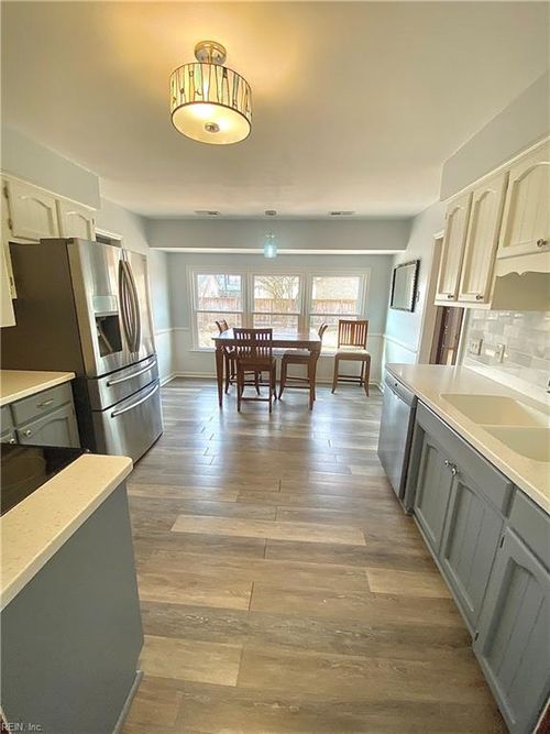 5232 Gale Dr, Virginia Beach, VA, 23464-4115 | Card Image