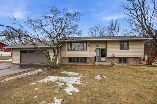 468 2nd Ave S, Waite Park, MN, 56387-1962 | Card Image