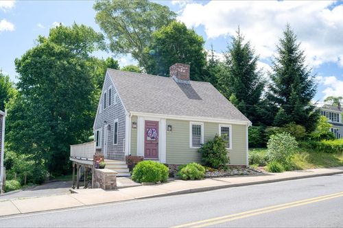 18 South St, Plymouth, MA, 02360-2975 | Card Image