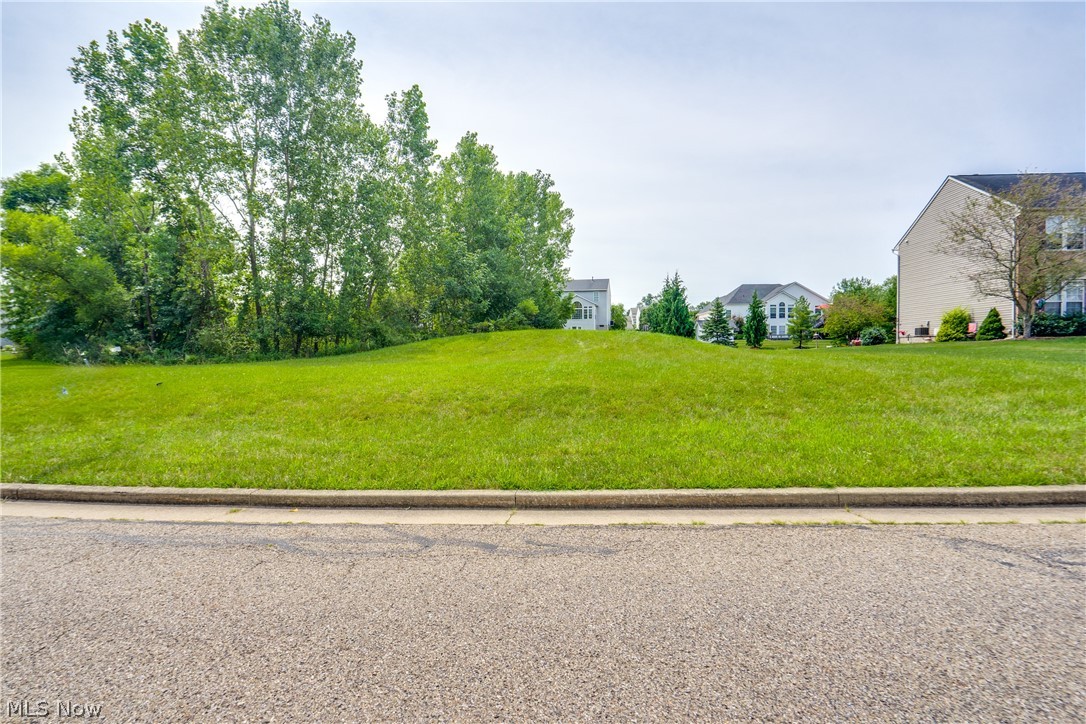 Land in Canton
