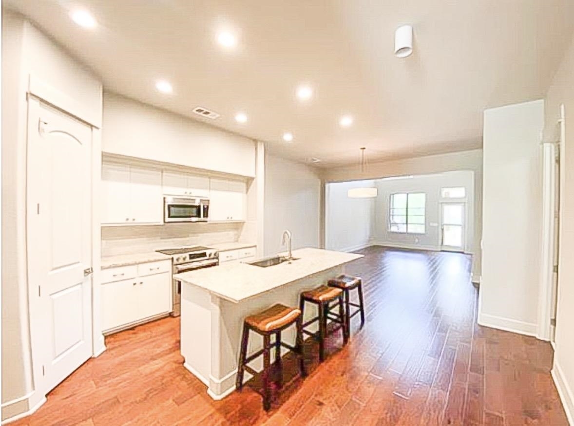 Residential Lease in Horseshoe Bay 3