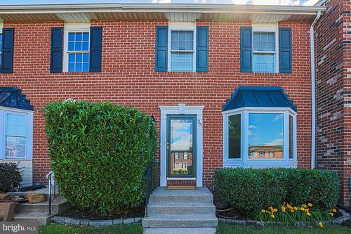 25 Sylvanoak Way, NOTTINGHAM, MD, 21236-4795 | Card Image