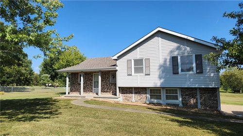 20405 S Cottonwood Dr, Belton, MO, 64012-9127 | Card Image