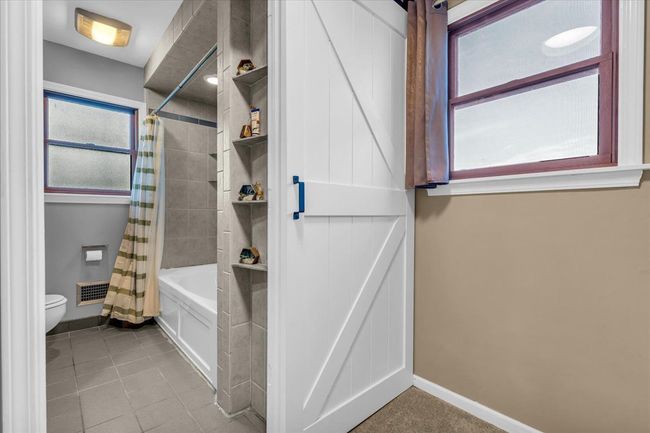 2161 Hollywood Ave, House other with 3 bedrooms, 3 bathrooms and null parking in Grosse Pointe Woods MI | Image 24