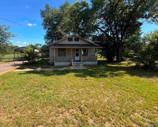 582 E Main St, House other with 2 bedrooms, 1 bathrooms and null parking in Van TX | Image 12