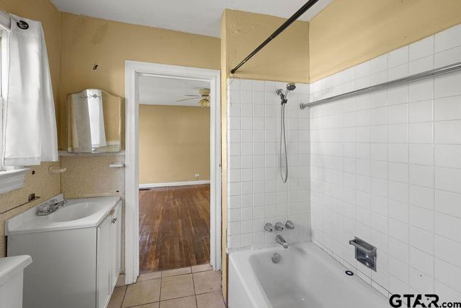 1405 Mockingbird Ln, House other with 4 bedrooms, 2 bathrooms and null parking in Tyler TX | Image 17