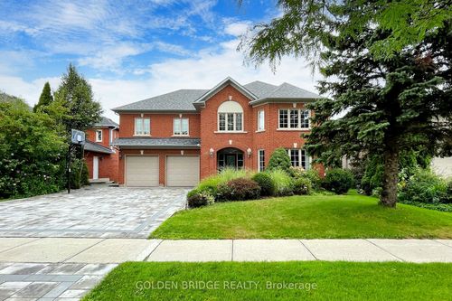 909 Stonehaven Ave, Newmarket, ON, L3X1K7 | Card Image
