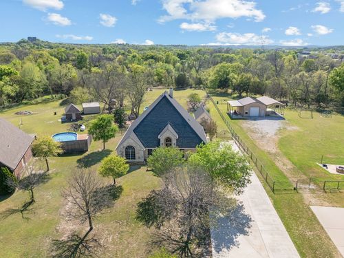 112 Waterfall Ct, Azle, TX, 76020-1468 | Card Image