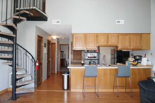 unit-4-4 Greg Norman Ct, Vernon, NJ, 07462-2554 | Card Image