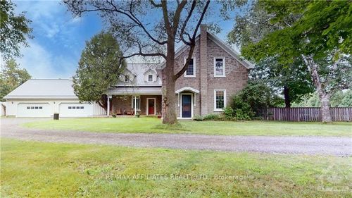 3301 County Road 15 Road, Augusta, ON, K6V5T2 | Card Image