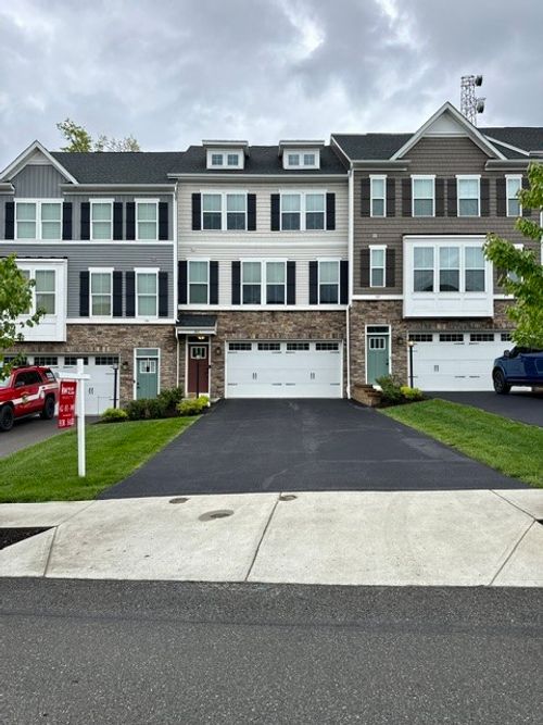 183 Moyer Hill Dr, Cranberry Twp, PA, 16066-2811 | Card Image