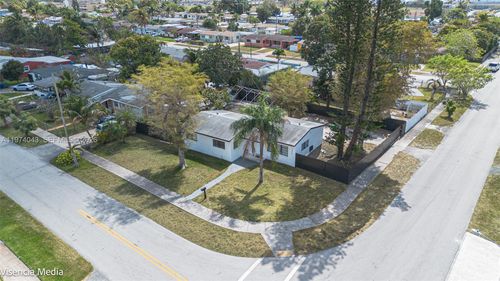 1090 Nw 197th Ter, Miami Gardens, FL, 33169-3077 | Card Image