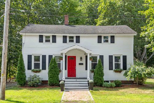 2 Salem St, Exeter, NH, 03833-1620 | Card Image