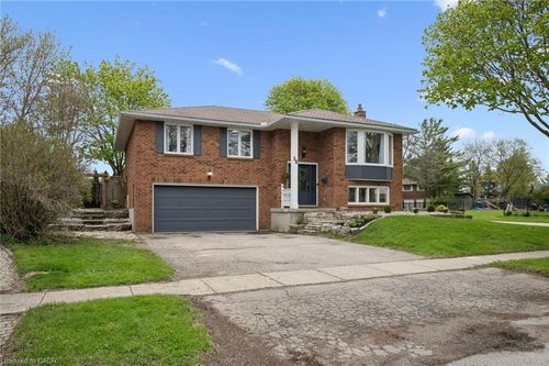 58 Bock St, New Dundee, ON, N0B2E0 | Card Image