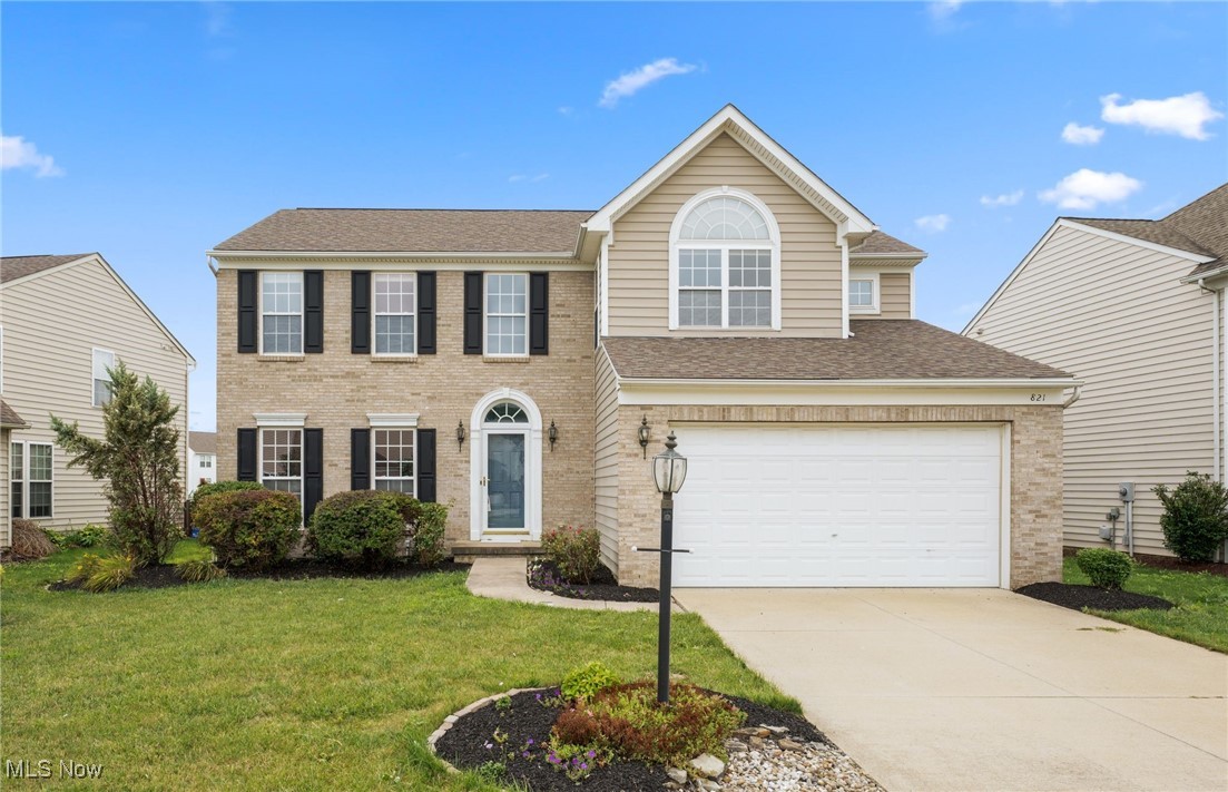 Horseshoe Way, Avon Lake, OH 44012