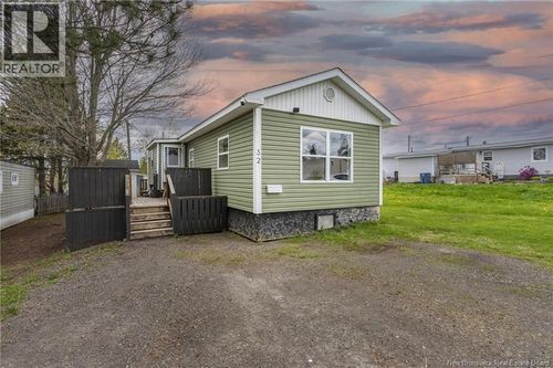 32 Nancy St, Moncton, NB, E1E3T1 | Card Image