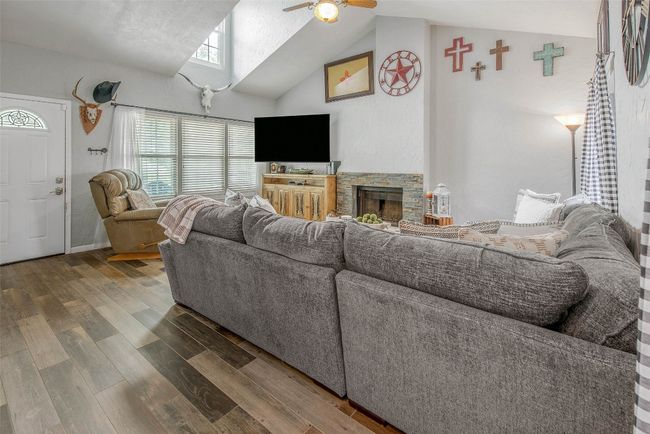 APT-11 - 3122 Camelot Dr, Condo with 3 bedrooms, 2 bathrooms and 4 parking in Bryan TX | Image 10
