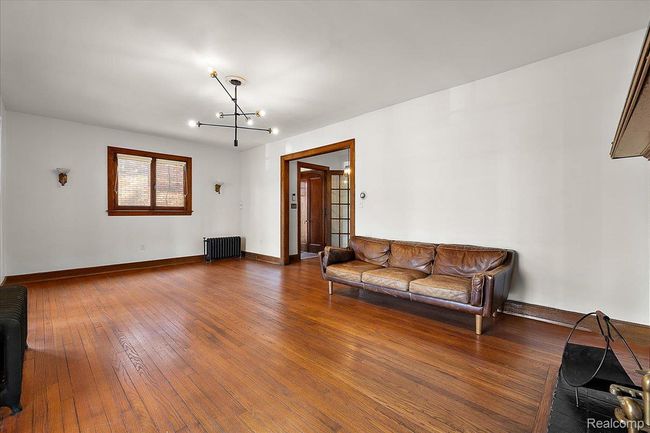 31-7433 Poe Ave-31.jpg | Image 10