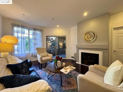 127-320 Caldecott Ln, Oakland, CA, 94618 | Card Image