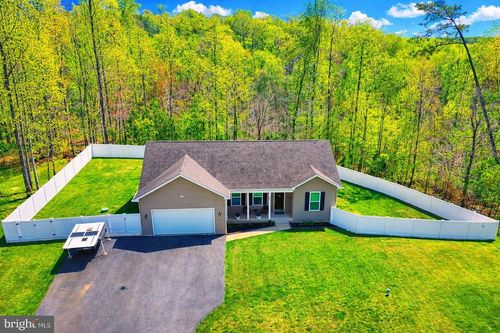 7098 Quicktree Pl, Hughesville, MD, 20637-2983 | Card Image