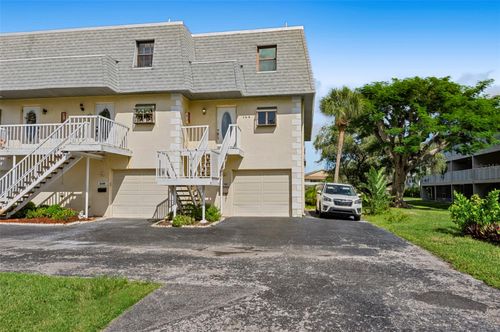 105-275 Capri Cir N, Treasure Island, FL, 33706-4435 | Card Image