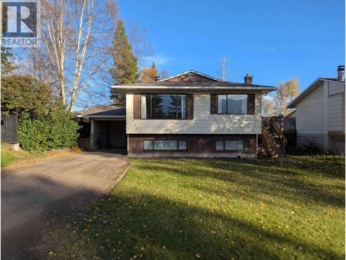 3636 18th Ave, Smithers, BC, V0J2N4 | Card Image