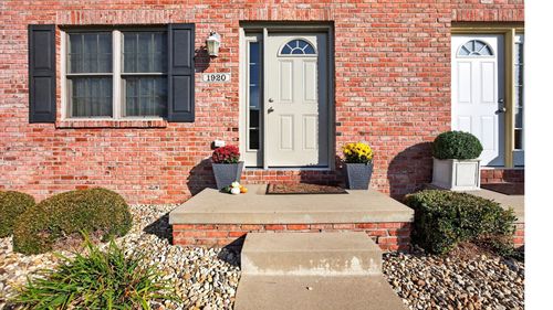 1920 Glenbridge Road, Bloomington, IL, 61704 | Card Image