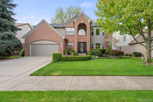 22056 Cherrywood Road, Woodhaven, MI, 48183 | Card Image