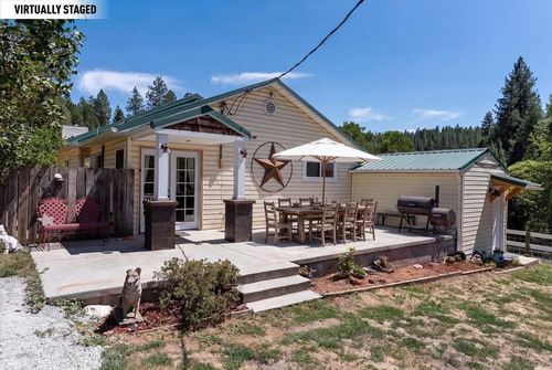 20803 W Euclid Rd, Medical Lake, WA, 99022-9616 | Card Image