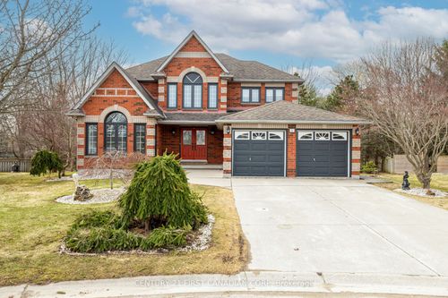 8 Claire Crt, Strathroy, ON, N7G4C8 | Card Image