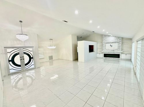 16328 Nw 11th St, Pembroke Pines, FL, 33028-1118 | Card Image